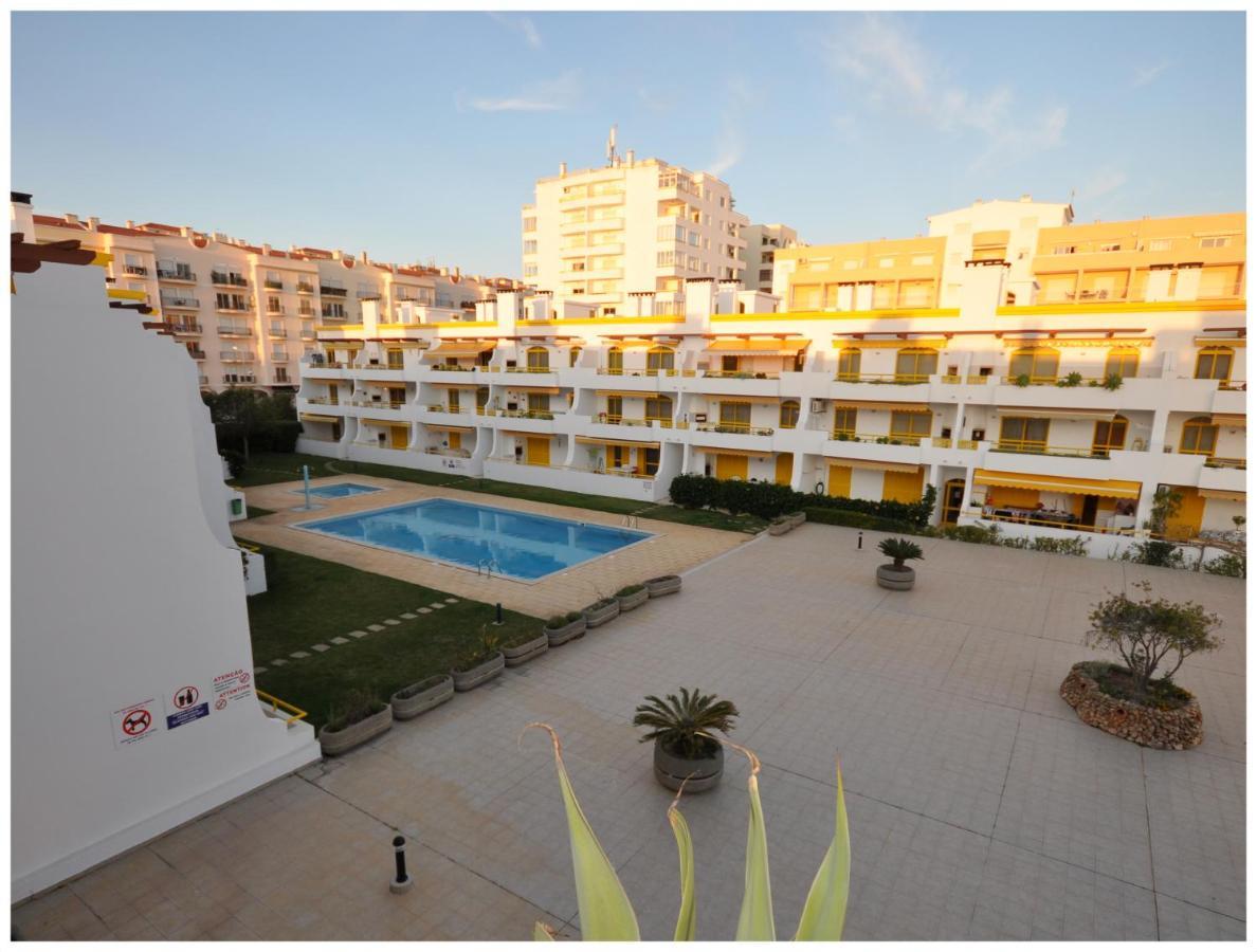 Apartamentos Capitolina Quarteira Ngoại thất bức ảnh